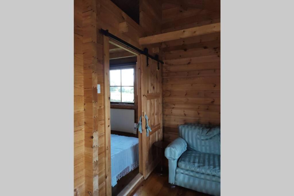 Self Catering Garden Lodge Ludlow Bagian luar foto